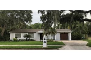 4820 W San Jose St, TAMPA
