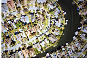 524 SUWANEE CIRCLE, TAMPA, FL 33606 Sold 05/01/25