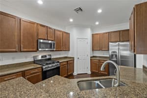 7914 HAMPTON LAKE DRIVE, TAMPA, FL 33647 Sold 03/06/25