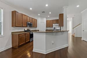 7914 HAMPTON LAKE DRIVE, TAMPA, FL 33647 Sold 03/06/25