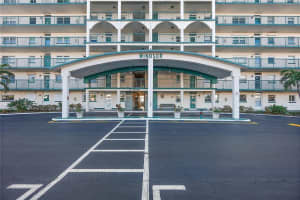 6020 SHORE BLVD S ##109, GULFPORT, FL 33707 Sold 04/11/25