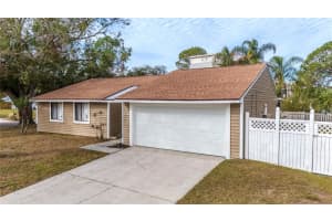 102 Shoreview Ln, OLDSMAR