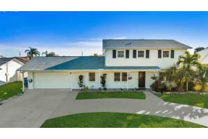 8716 HICKORYWOOD LANE, TAMPA, FL 33615 Sold 07/31/25