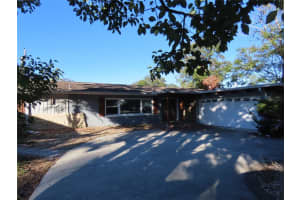 1824 Southwood Ln, CLEARWATER