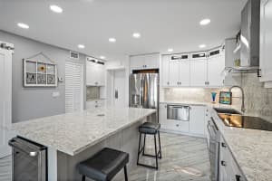4900 BRITTANY DRIVE, SAINT PETERSBURG, FL 33715 - MLS#MFRTB8337716