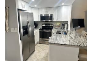 880 MANDALAY AVENUE, CLEARWATER, FL 33767 Sold 03/31/25