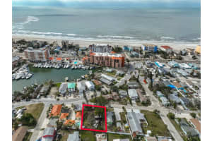 13225 2nd St E, MADEIRA BEACH