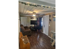 4204 THREE OAKS ROAD, PLANT CITY, FL 33565 Sold 04/22/25