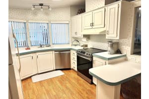 2000 BAY DRIVE, LARGO, FL 33771 Sold 03/14/25