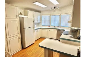 2000 BAY DRIVE, LARGO, FL 33771 Sold 03/14/25