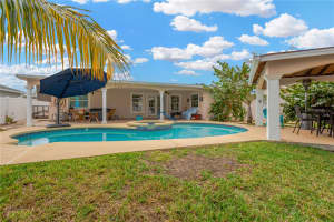 807 GREENWOOD COURT, BRANDON, FL 33511 Sold 02/19/25