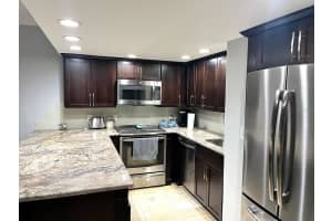 880 MANDALAY AVENUE, CLEARWATER, FL 33767 Sold 03/14/25