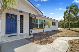 8001 SHARON DRIVE, TAMPA, FL 33617 Sold 04/04/25