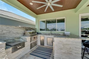 572 BIMINI BAY BOULEVARD, APOLLO BEACH, FL 33572 Sold 03/28/25