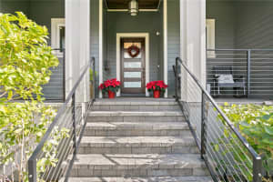 930 MONTEREY POINT, ST PETERSBURG, FL 33704 Sold 05/29/25