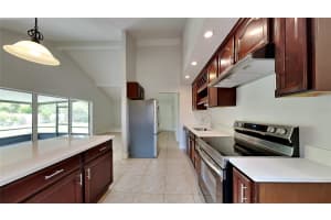 572 GALLOWAY AVENUE, DELTONA, FL 32725 Sold 02/25/25