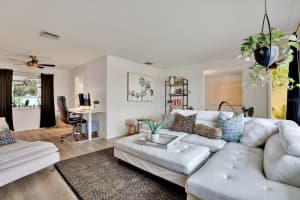 14025 LOOKOUT WAY, SEMINOLE, FL 33776 Sold 01/29/25