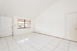 10205 BELLHURST COURT, TAMPA, FL 33615 Sold 02/03/25
