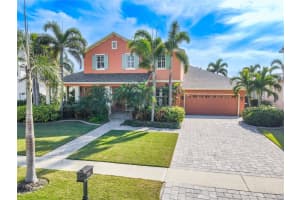 710 ISLEBAY DRIVE, APOLLO BEACH, FL 33572 - MLS#MFRTB8338366