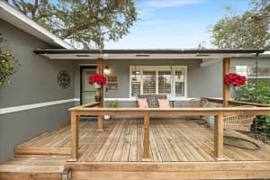 1701 OXFORD STREET, ST PETERSBURG, FL 33710 Sold 03/05/25