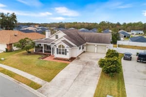 587 HUNTERS RUN BOULEVARD, LAKELAND, FL 33809 Sold 05/03/25