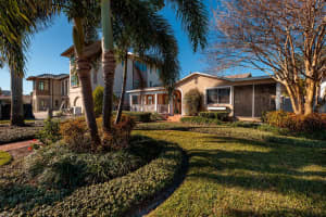 2834 COFFEE POT BOULEVARD, ST PETERSBURG, FL 33704 Sold 07/31/25