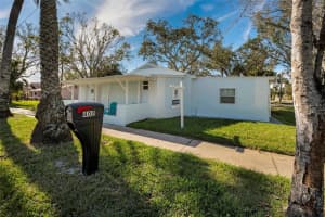 402 PINEAPPLE STREET, TARPON SPRINGS, FL 34689 - MLS#MFRTB8338686