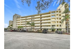 225 COUNTRY CLUB DRIVE, LARGO, FL 33771 Sold 07/16/25