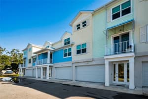 805 OAK BEND LANE, DUNEDIN, FL 34698 Sold 04/16/25