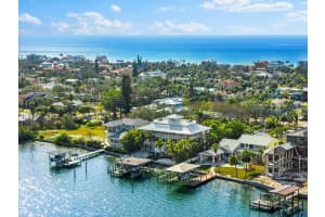 899 BAY ESPLANADE, CLEARWATER BEACH, FL 33767 Sold 05/14/25