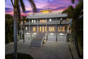 899 BAY ESPLANADE, CLEARWATER BEACH, FL 33767 Sold 05/14/25