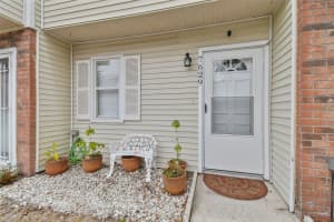 7629 COLONIAL COURT, TAMPA, FL 33615 Sold 04/11/25