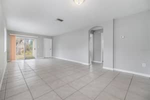 4520 COUNTRY HILLS BOULEVARD, PLANT CITY, FL 33563 Sold 03/31/25