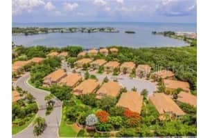 130 Banyan Bay Dr, ST PETERSBURG