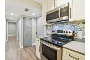 13610 VILLAGE DRIVE, TAMPA, FL 33618 Sold 02/07/25