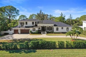 9050 San Martin Blvd Ne, ST PETERSBURG