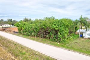 8426 98TH AVENUE, VERO BEACH, FL 32967 Sold 05/14/25
