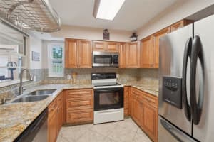 9412 FOREST HILLS CIRCLE, TAMPA, FL 33612 Sold 03/30/25