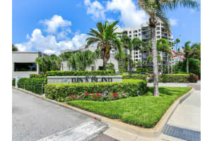 1600 GULF BOULEVARD, CLEARWATER BEACH, FL 33767 Sold 04/01/25
