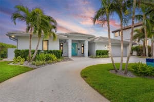 2066 ILLINOIS AVENUE, ST PETERSBURG, FL 33703 Sold 04/17/25