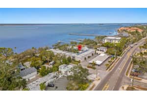1101 VICTORIA DRIVE, DUNEDIN, FL 34698 Sold 04/21/25