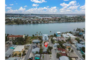130 90TH AVENUE, TREASURE ISLAND, FL 33706 - MLS#MFRTB8339304