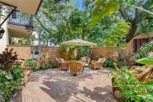 3833 AZEELE STREET, TAMPA, FL 33609 Sold 04/20/25