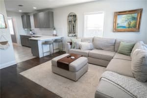 434 29TH AVENUE, ST PETERSBURG, FL 33704 Sold 04/14/25