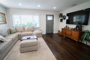 434 29TH AVENUE, ST PETERSBURG, FL 33704 Sold 04/14/25