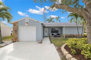 4084 LAKE BOULEVARD, CLEARWATER, FL 33762 Sold 04/07/25