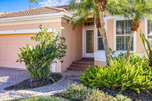 1613 SAND KEY ESTATES COURT, CLEARWATER, FL 33767 Sold 07/03/25