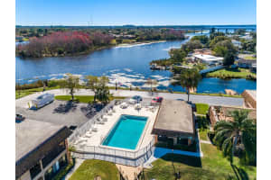 10172 SEMINOLE ISLAND DRIVE, LARGO, FL 33773 Sold 04/04/25