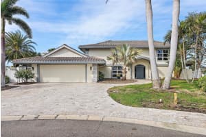892 HARBOR ISLAND, CLEARWATER BEACH, FL 33767 Sold 02/28/25