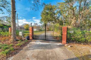 2750 PIPKIN ROAD, LAKELAND, FL 33811 Sold 04/04/25